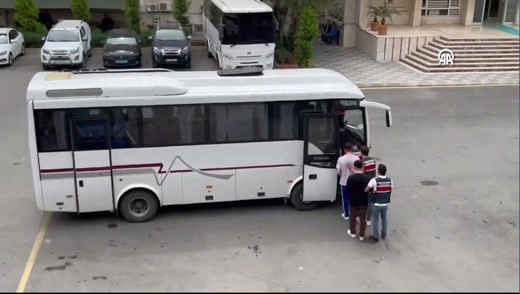 Antalya merkezli 13 ilde ‘Sibergöz-35’ operasyonu: 48 gözaltı - Resim: 2